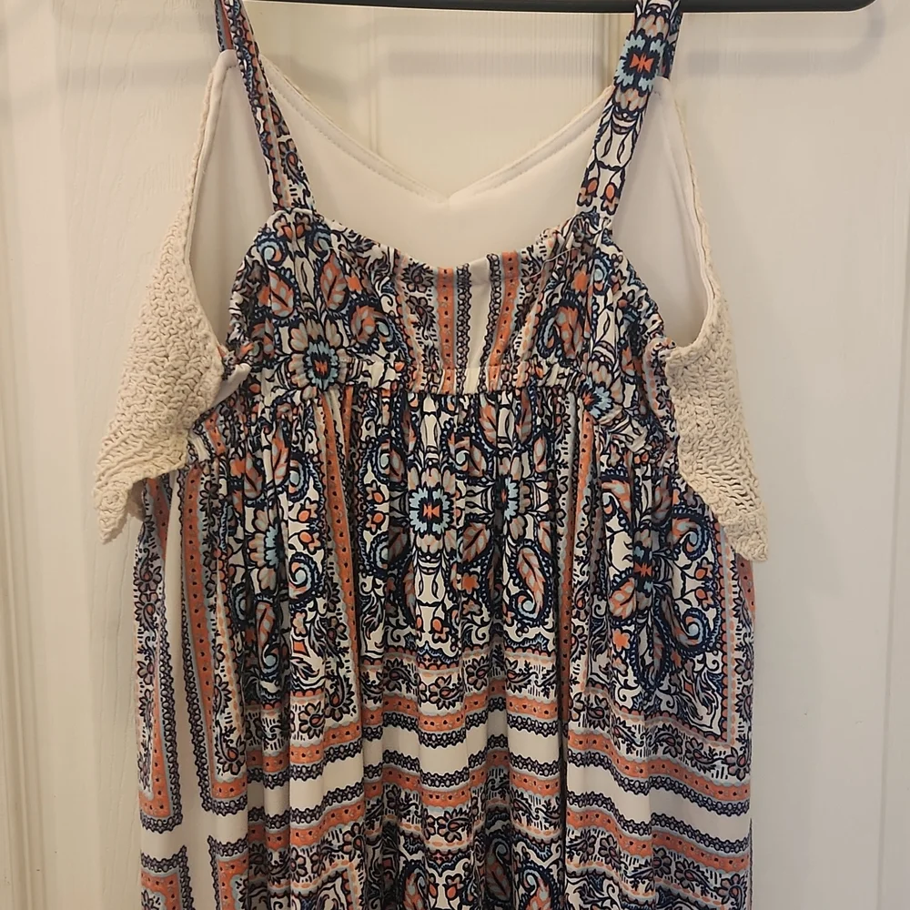Dress - Picture 4 of 6
